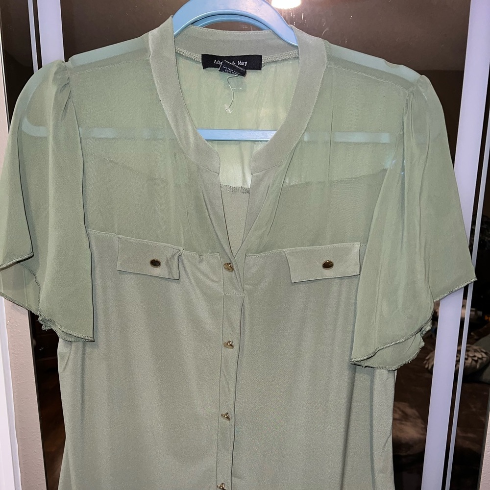 BRAND NEW SHIRT